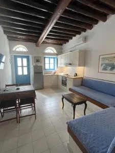 Neoclassical apartment, Central Chora Andros - Ándros