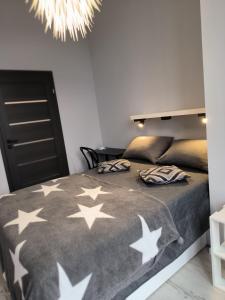 Komfortowa Miła z garażem i tarasem, klimatyzacja, self check in