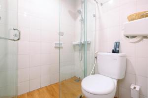 Cozy Style and Good Deal Studio Signature Park Grande Apartment By Travelio