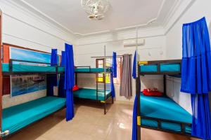 Giường Trong Phòng Ngủ Tập Thể Cho Cả Nam Và Nữ 6 Giường (Bed in 6-Bed Mixed Dormitory Room)