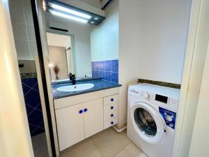 PGH N38 - Centre-Ville, Port avec Parking Privé