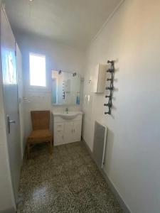 Maisons de vacances Maison accueillante a Orgnac-l'Aven avec piscine partagee : photos des chambres
