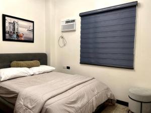 Kapitolyo Prisma Residential Condo TCPH21 - NYC Vibes Penthouse with KTV Pool and Balcony with City View Panorama 5 Min Drive to BGC St Lukes and Ortigas - Staycations by SMS