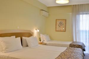 Triple Room room in Airotel Parthenon