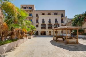 Modern 2BR Apt with private balcony in St Julians by 360 Estates