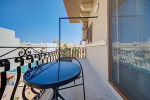 Modern 2BR Apt with private balcony in St Julians by 360 Estates