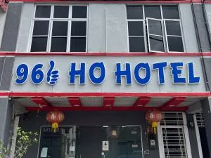 Ho Hotel Batu Berendam C - Kampong Sungai Putat