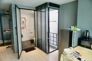 Triple room at Hash Apartment Silom Soi 3