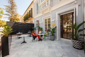 Pries Homes La Casa Azul - Отели типа «постель и завтрак», Малага