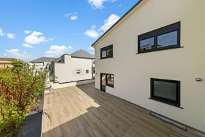 Villa66 - Private Bedroom 6 - Shared Kitchen