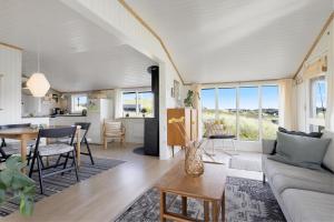 Bettysvej 14, Lovely Holiday Home For Rent