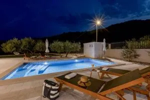 Villa Maslina - Resort Moja Stina - Zvečanje