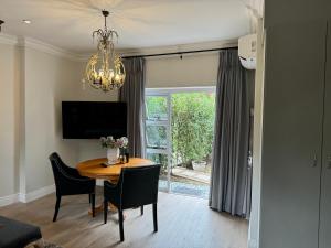 Frnch on 2nd - Sandton