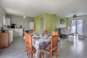 Maisons de vacances Maison de plain-pied - quartier calme pour six personnes : photos des chambres