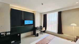 Deluxe Double 1 Queen Bed