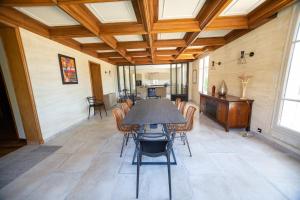 Maisons d'hotes LES FRENES EN PROVENCE-CHATEAU ZEN : photos des chambres