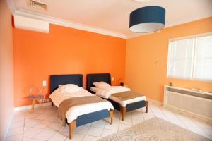 Maisons d'hotes LES FRENES EN PROVENCE-CHATEAU ZEN : photos des chambres