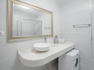 Balcon del Mar B52 1 bedroom with great terrace and pool