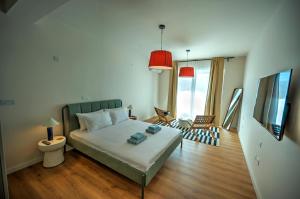 Large and stylish 1 bedroom 2 bathrooms AGER1-1