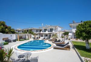 Toulas Apartments