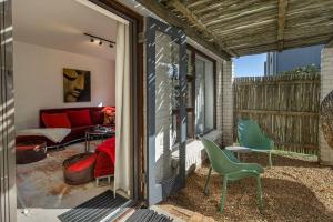 Charming 2 Bedroom, Garden Cottage, Camps Bay, Cape Town, South Africa