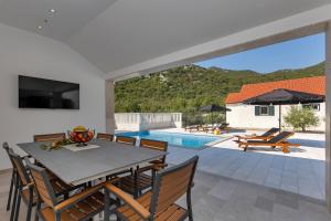 Villa Smokva and Višnja - Resort Moja Stina