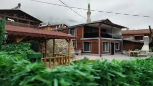 Garden House Uzungöl - 乌宗