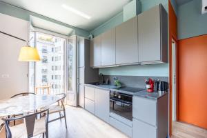 City Life-Duomo, Design Apartment with Terrace