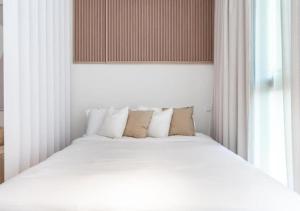 Stylish Studio Midtown 20 mins to Expo City by Vibel