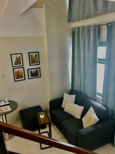 Best Value Stylish Loft Steps from Greenbelt Mall