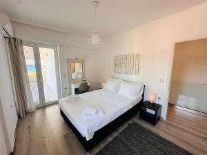 Beachfront Villa Indigo