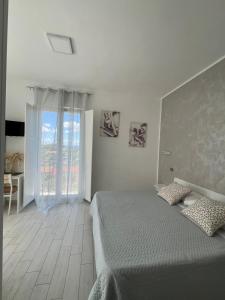 Superior Triple Room with Sea View