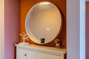 Layover Lounge Close to Airport, BITS