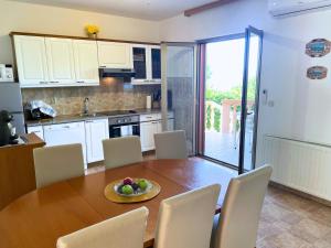 Apartments Irini
