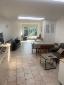 StayMouscron - 讷维尔昂费兰