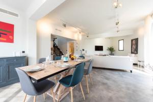 Duplex Walking from the Beach