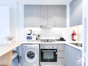 Elegant 1BR with Balcony in Azizi Riviera