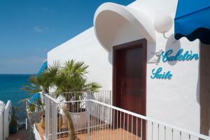 Sea Front Caletón Suite