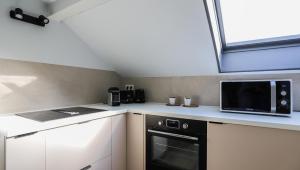 Cloud Stylish flat with jacuzzi near city center