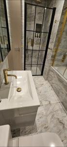 Stylish new 2 bedroom apartment