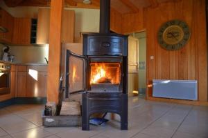 Maisons de vacances Gite les 4 saisons - Interieur bois - Lac de Chalain : photos des chambres