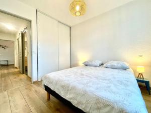 Appartements 147 - Vue Cite Medievale et Parking : photos des chambres