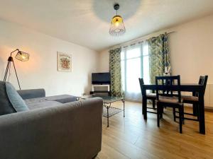 Appartements 147 - Vue Cite Medievale et Parking : photos des chambres