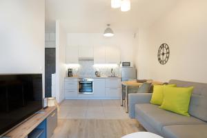 APARTAMENTY "LA VILLA" SUITE z salonem, sypialnią, prywatnym parkingiem, blisko centrum - Słoneczna Polana