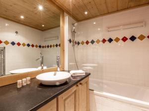 Appartement avec piscine, spa, parking, Wi-Fi à Saint-Martin-de-Belleville - FR-1-461-17