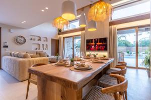 White Stone Villa Orion - Poolside Escape Close to Laganas Beach