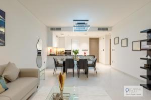 2 Bed Apt in District One Dubai - Lagoon Views