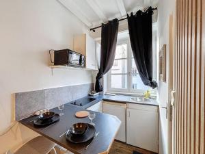 My home auguste comte 1