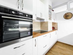 Blue Harmony Sea View Apartment - Two Bedroom Apartment with Balcony and Sea View