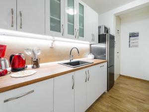 Blue Harmony Sea View Apartment - Two Bedroom Apartment with Balcony and Sea View